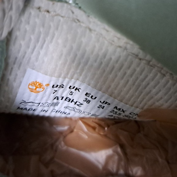 Timberland Womens 6 inch Premium floral boots Size 7 - Picture 11 of 15